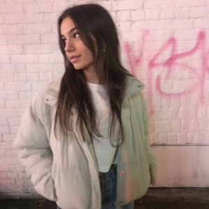 Meet your Posher, Sonya